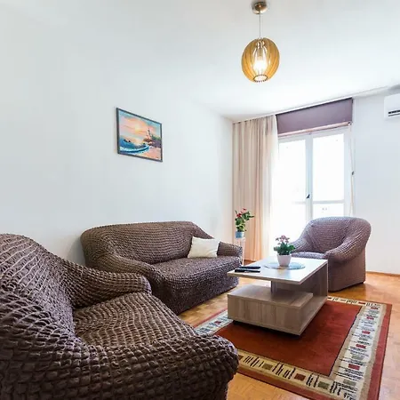 Nina Apartment